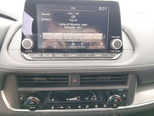 2026 Nissan Rogue SV