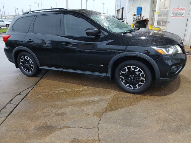 2020 Nissan Pathfinder SL