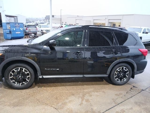 2020 Nissan Pathfinder SL