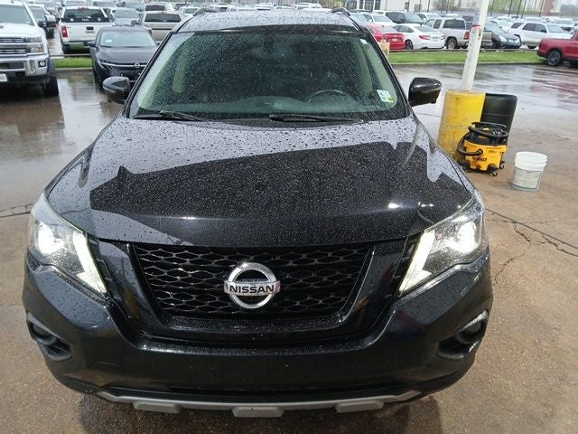 2020 Nissan Pathfinder SL