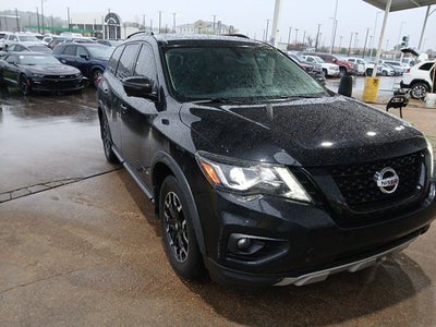 2020 Nissan Pathfinder SL