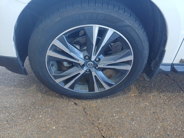 2020 Nissan Pathfinder Platinum