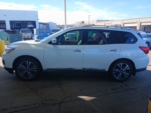 2020 Nissan Pathfinder Platinum