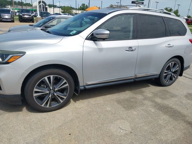 2017 Nissan Pathfinder Platinum