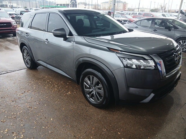 2022 Nissan Pathfinder S