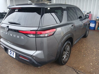 2022 Nissan Pathfinder S