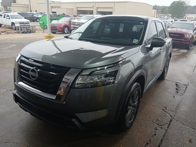 2022 Nissan Pathfinder S