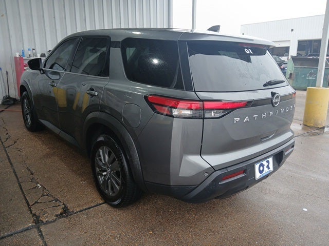 2022 Nissan Pathfinder S