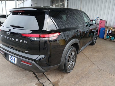 2023 Nissan Pathfinder S AWD