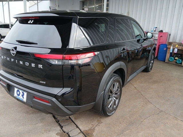 2023 Nissan Pathfinder S AWD