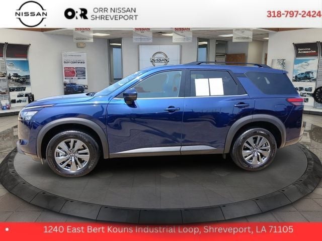 2025 Nissan Pathfinder SV