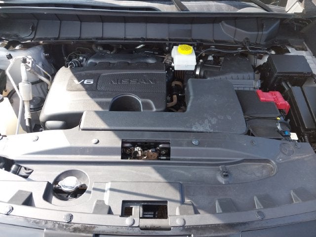 2022 Nissan Pathfinder SV