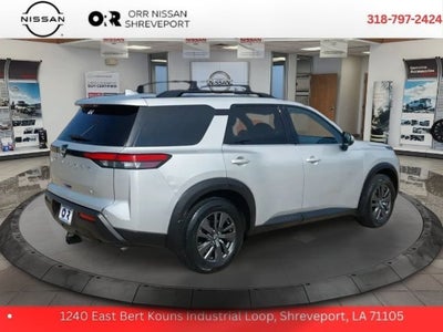 2022 Nissan Pathfinder SV