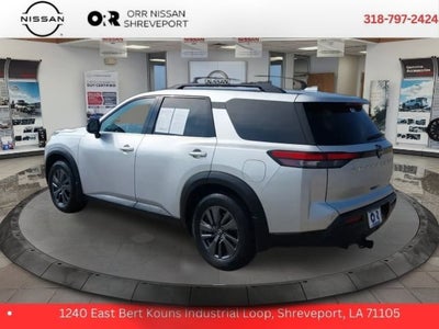 2022 Nissan Pathfinder SV