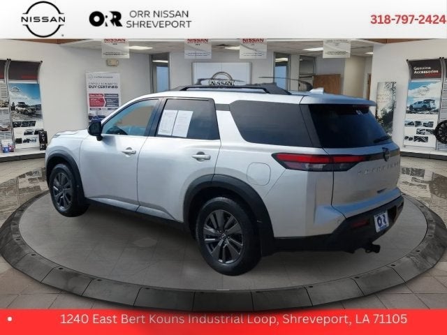 2022 Nissan Pathfinder SV
