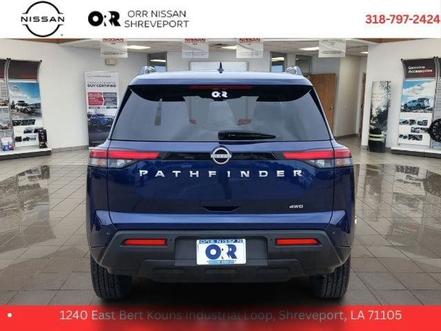 2025 Nissan Pathfinder SV