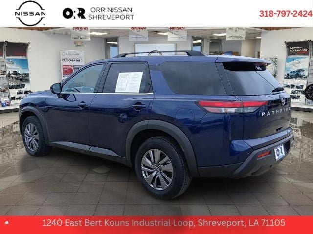 2025 Nissan Pathfinder SV