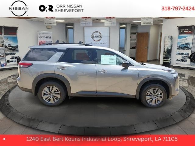 2026 Nissan Pathfinder SV