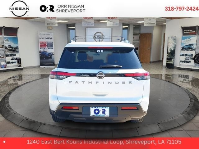 2026 Nissan Pathfinder SV