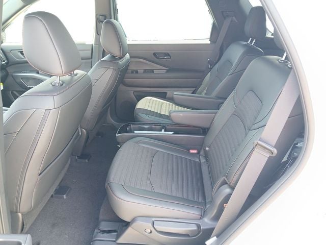 2026 Nissan Pathfinder Rock Creek®