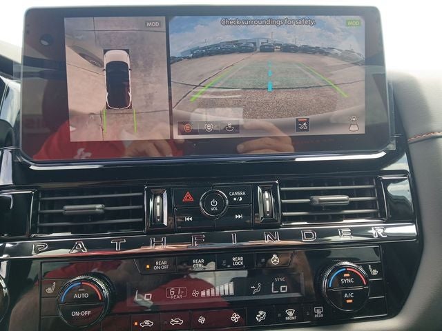 2026 Nissan Pathfinder Rock Creek®