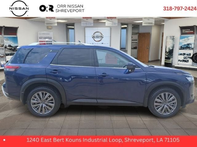 2023 Nissan Pathfinder SL Premium