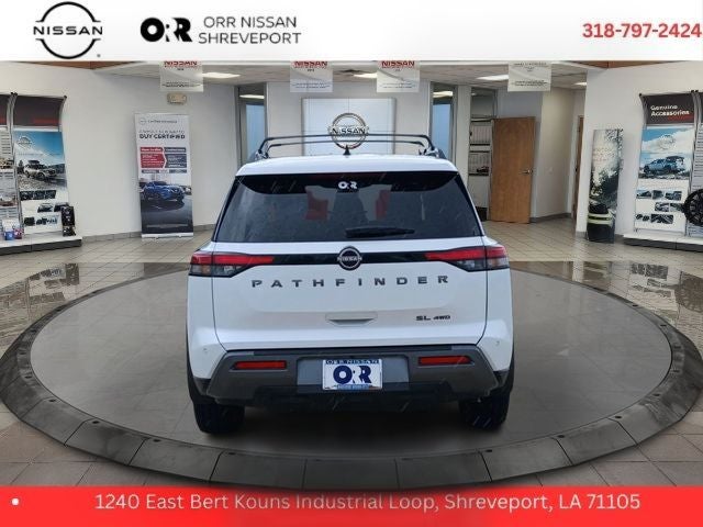 2026 Nissan Pathfinder SL
