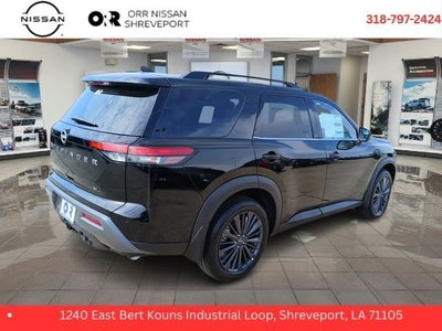 2026 Nissan Pathfinder SL