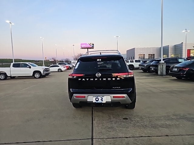 2025 Nissan Pathfinder Platinum