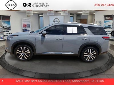2023 Nissan Pathfinder Platinum