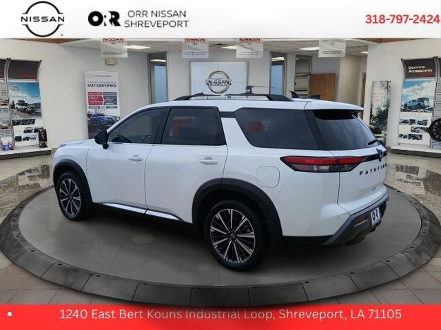2026 Nissan Pathfinder Platinum