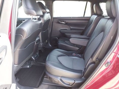 2022 Toyota Highlander XSE