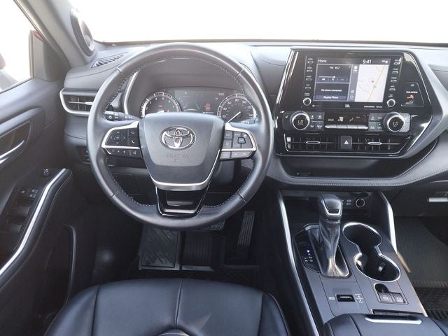 2022 Toyota Highlander XSE