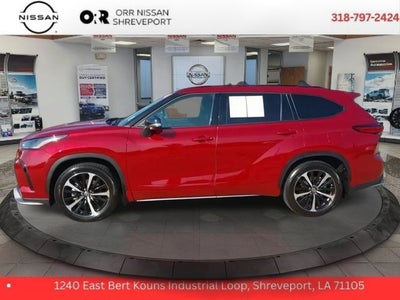 2022 Toyota Highlander XSE