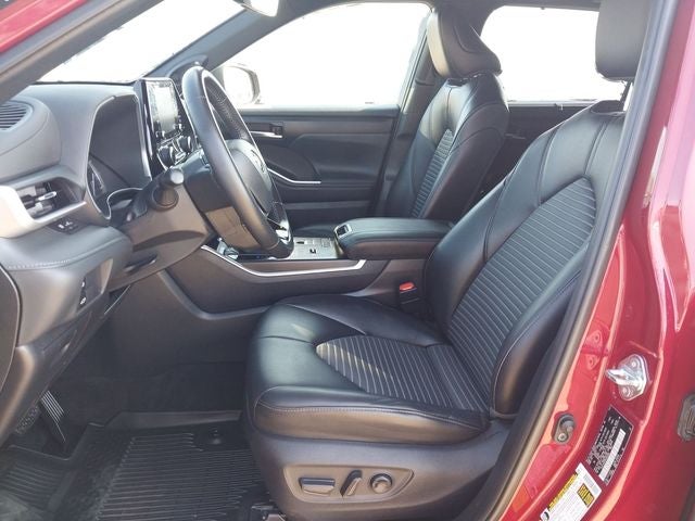 2022 Toyota Highlander XSE