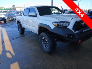 2016 Toyota Tacoma SR V6