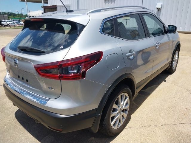 2022 Nissan Rogue Sport SV