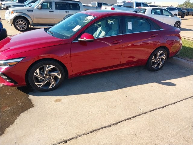 2025 Hyundai Elantra Limited