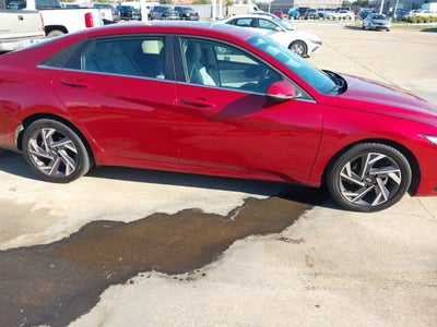 2025 Hyundai Elantra Limited