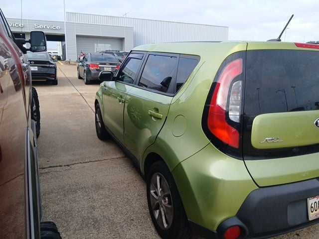 2016 Kia Soul Base